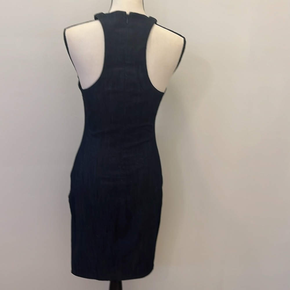 Dress - Picture 4 of 8